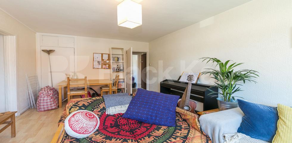 			Great Location!, 2 Bedroom, 1 bath, 1 reception Flat			 Crouch Hall Road, Crouch End